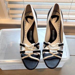 Donald J Pliner Wedges